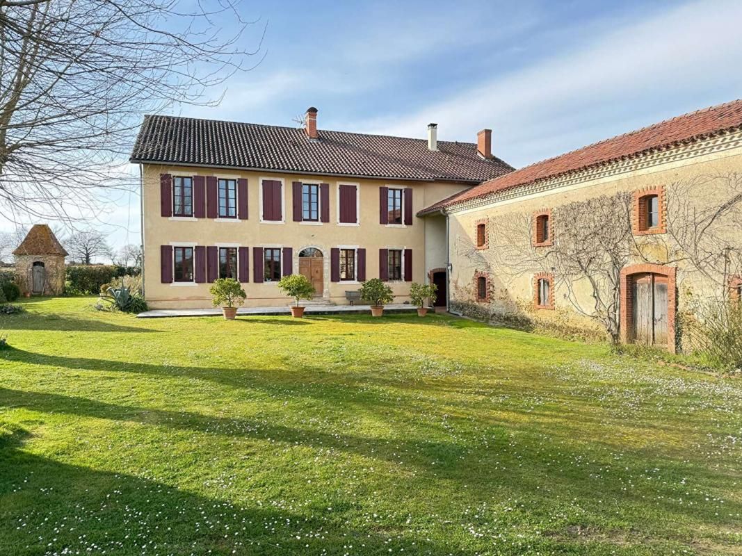 Maison de maître Villeneuve De Marsan 14 pièce(s) 430 m2