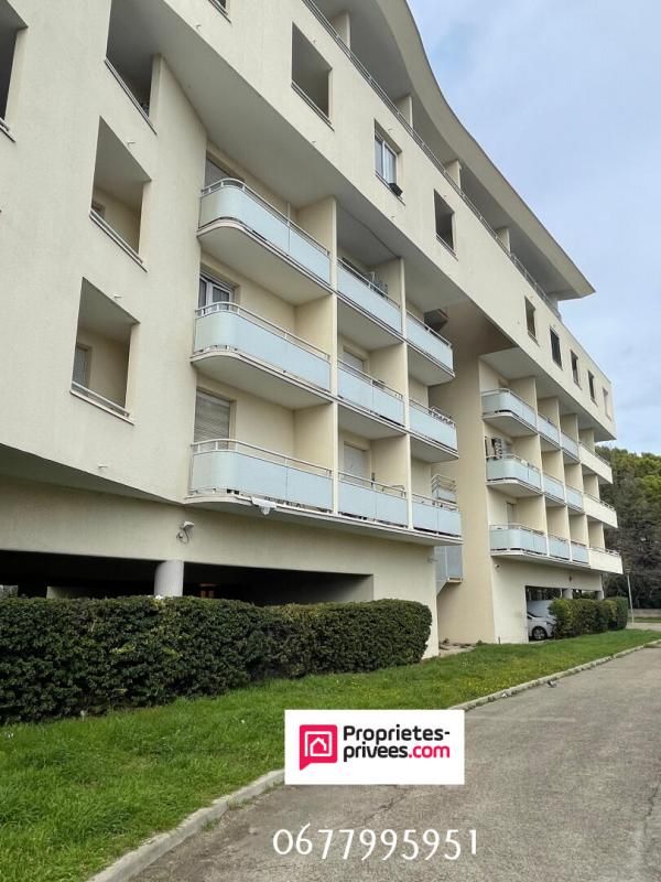 Appartement Nimes 1 pièce(s) 22.14 m2 avec Balcon