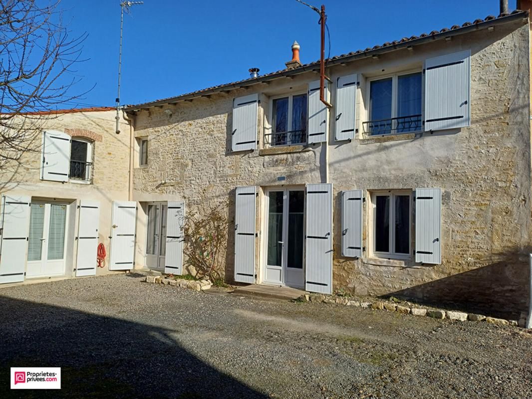 Usseau - Maison de bourg 125 m2