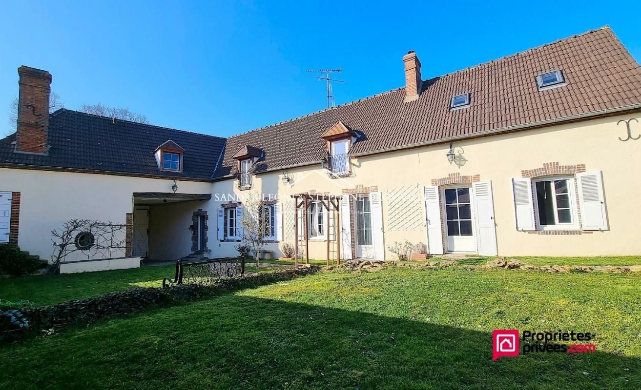 SAINT-PIAT MAINTENON - SAINT PIAT - MAGNIFIQUE LONGERE RENOVEE de 220 m², 8 pièces 2