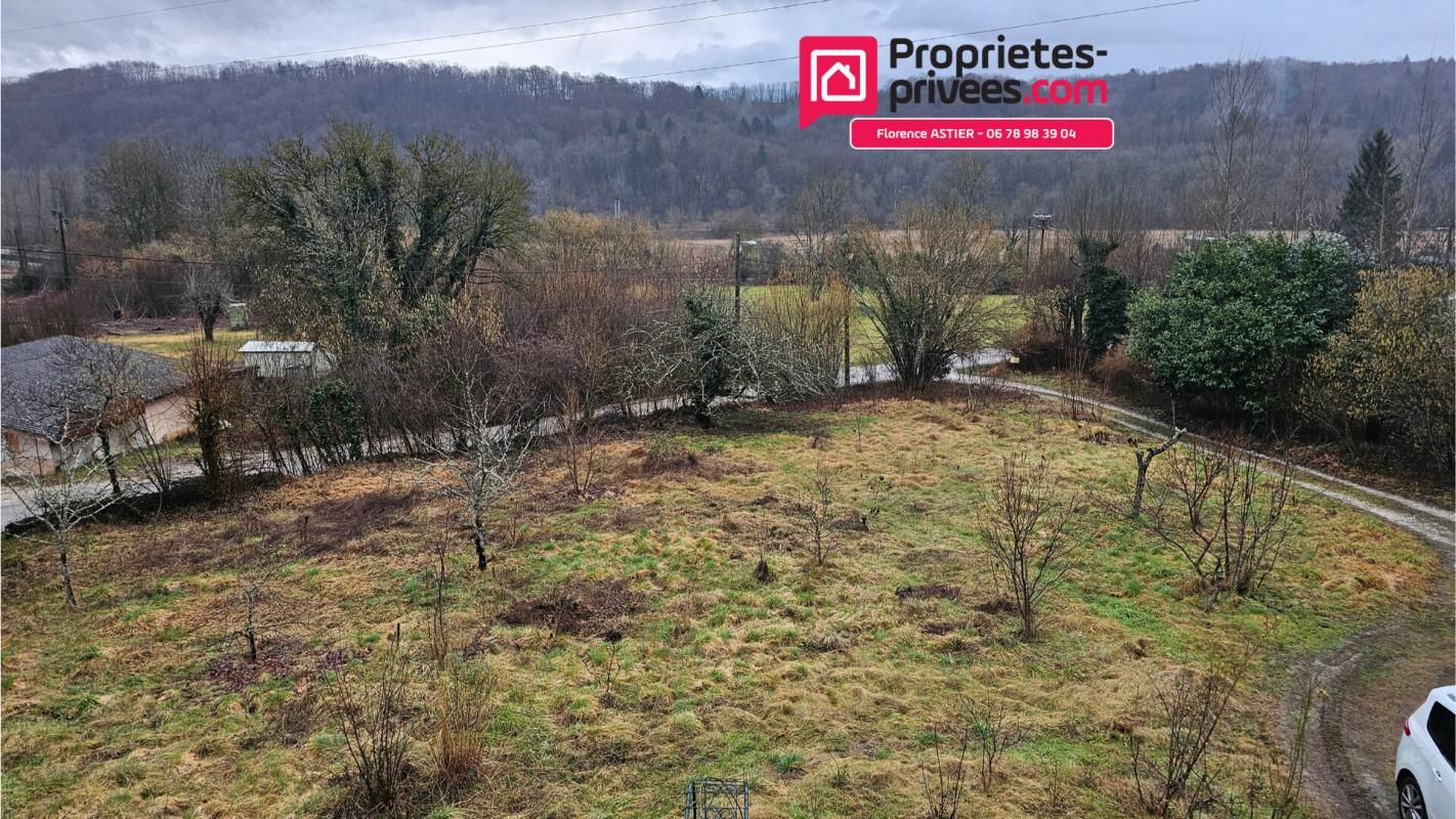 A VENDRE Maison de caractère rénovée de 6 pièces sur 2445 m2 de terrain à LOVAGNY - exposition sud, sud est, ouest