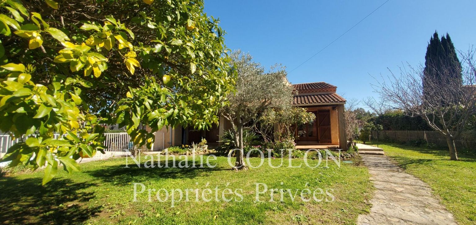 LA LONDE-LES-MAURES Villa La Londe Les Maures 5 pièce(s) 182 m2 / 223 m² 2