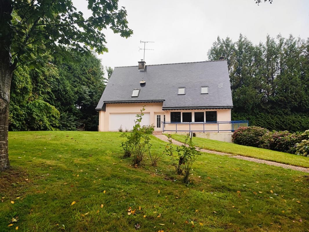 Maison  8 pièce(s) 183 m2