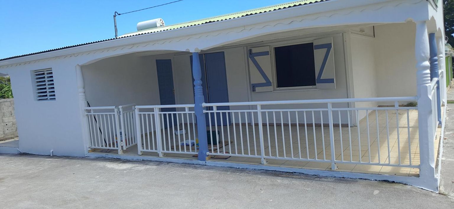 Maison 4 pièce(s) 82 m2 vide à Capesterre Belle-Eau