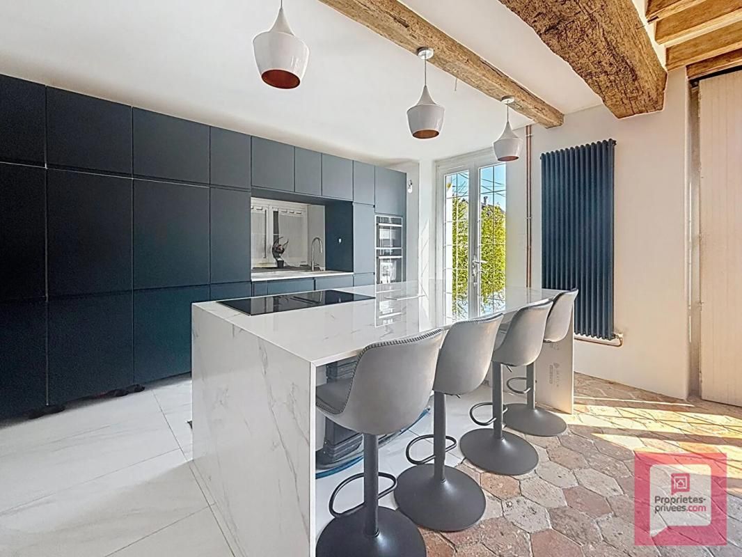 EPERNON Maison d'exception Saint Martin De Nigelles 9 pièce(s) 250 m2 3