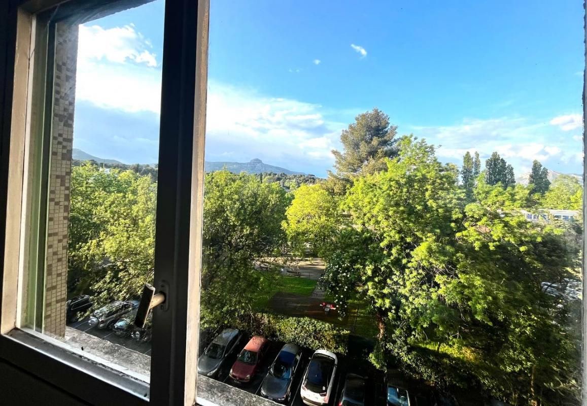 AUBAGNE Appartement T3 de 72m2 avec terrasse et piscine 4