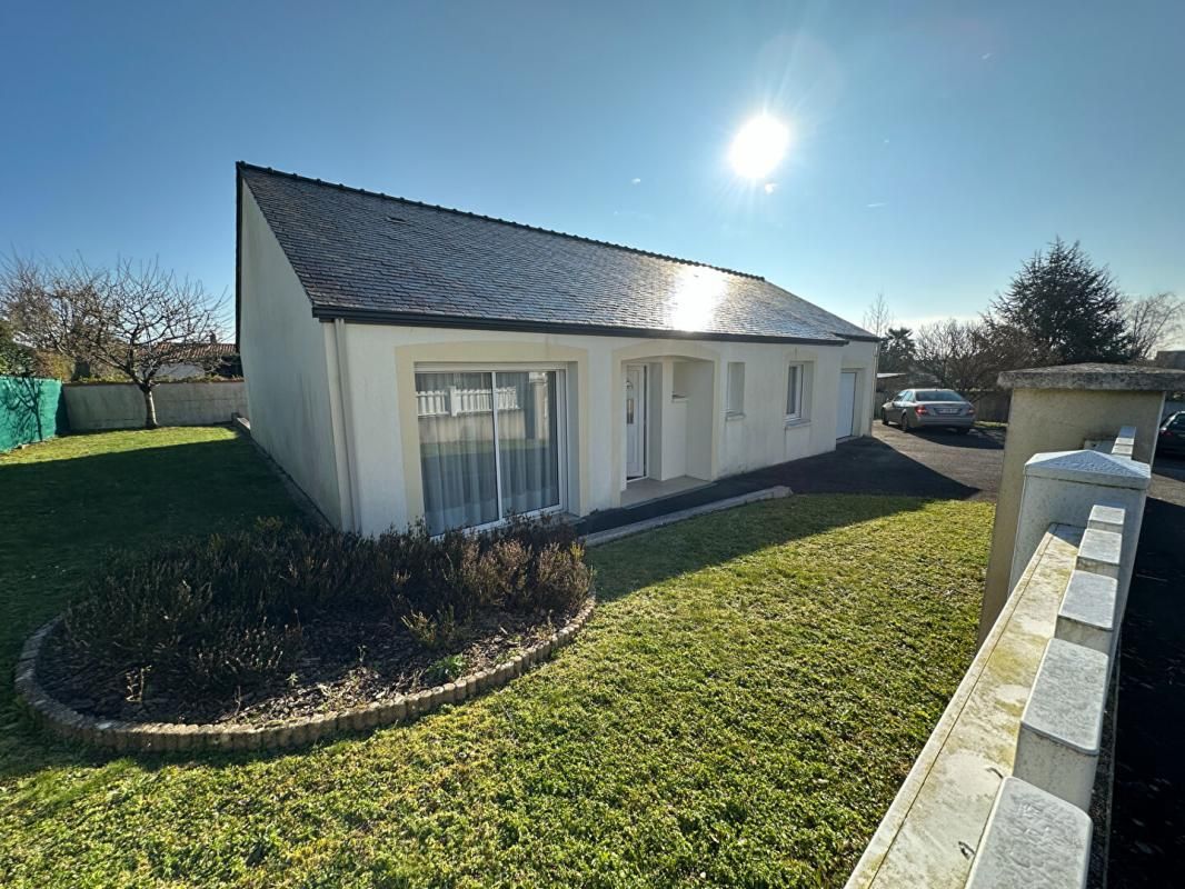 Maison 4 pièce(s) 84 m2 + annexe