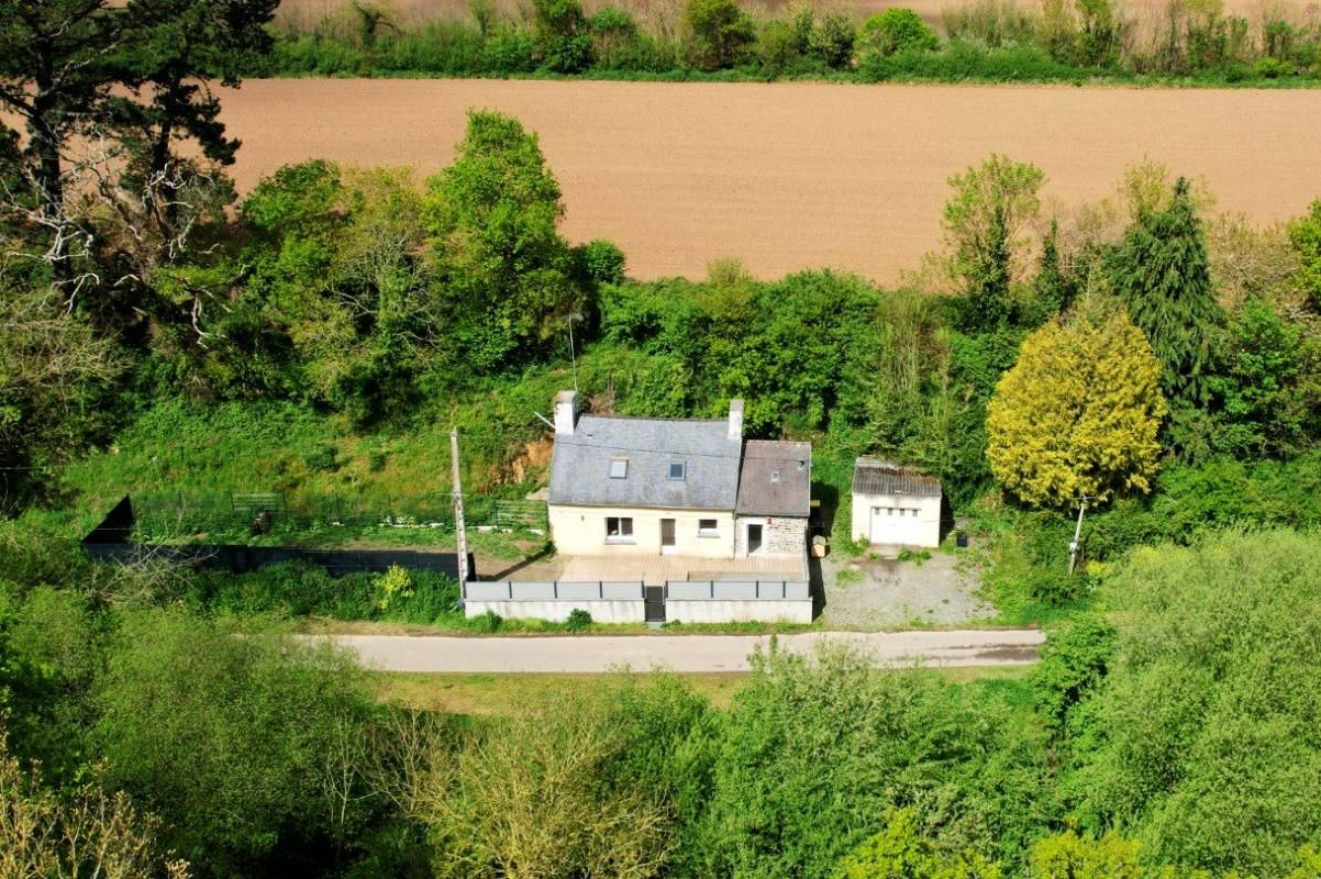 TREGUIER Maison pierres rénovée, 3 chambres, terrain cloturé, 5mn de l'estuaire 3