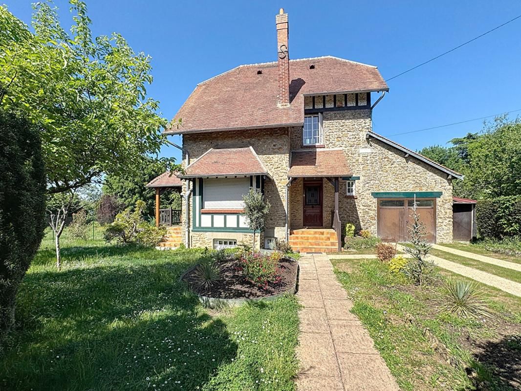 MANDRES-LES-ROSES Maison Boussy Saint Antoine limite Mandres les Roses 6 pièce(s) 144 m2 2