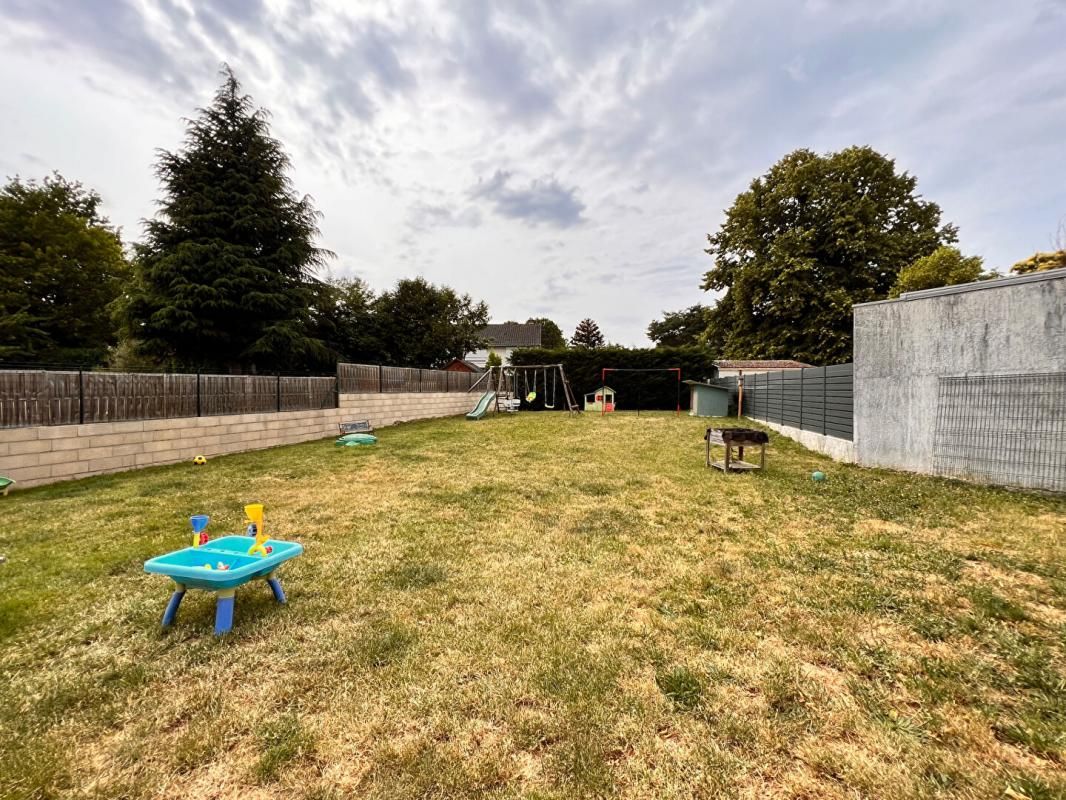 Maison Fleury Merogis 5 pièces avec un jardin de 509 m2