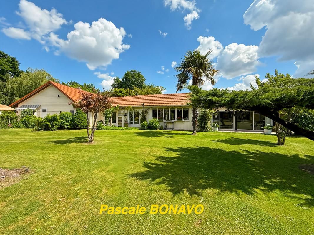 33930 Vendays Montalivet - Propriété maison principale plus 3 Gîtes