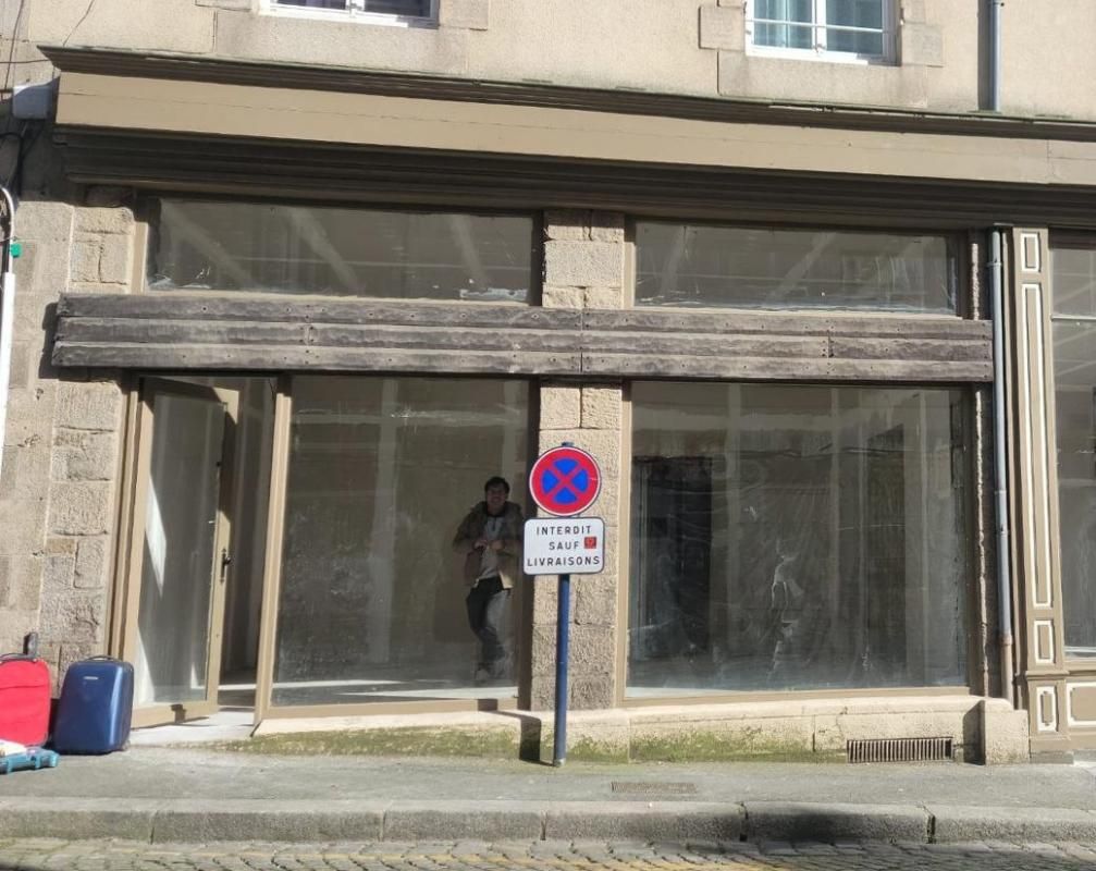 SAINT BRIEUC - LOCAL COMMERCIAL 30 m², LOCATION