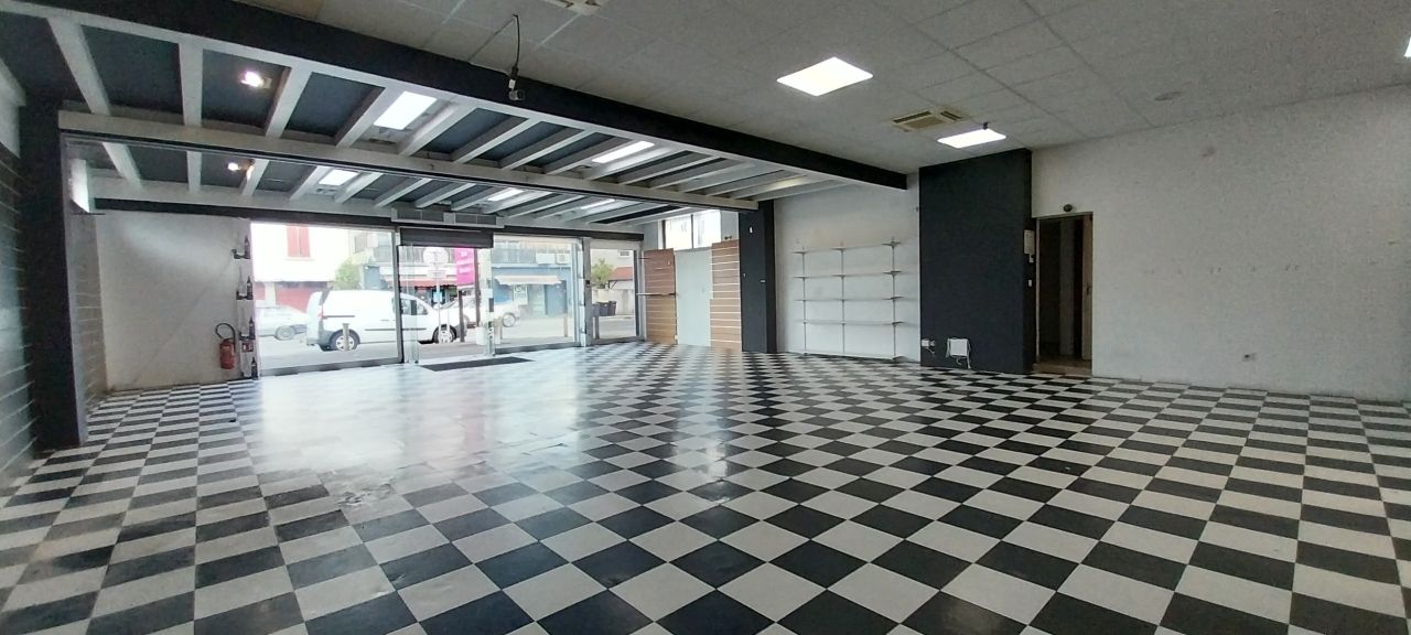 Agen 47000 Immeuble 7 pièce(s) 289,26 m2