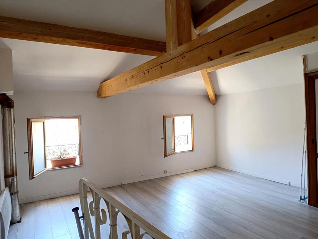 Maison Saint Mitre Les Remparts 3 pièce(s) 75 m2 avec Terrasse