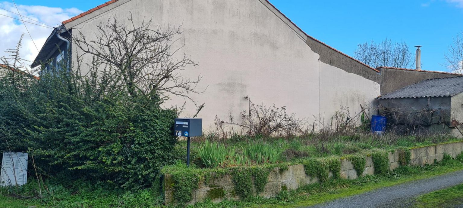 Terrain Gorges 188 M² avec suggestion de plan pour maison de type T4 (3 chambres) de 89.44 M²