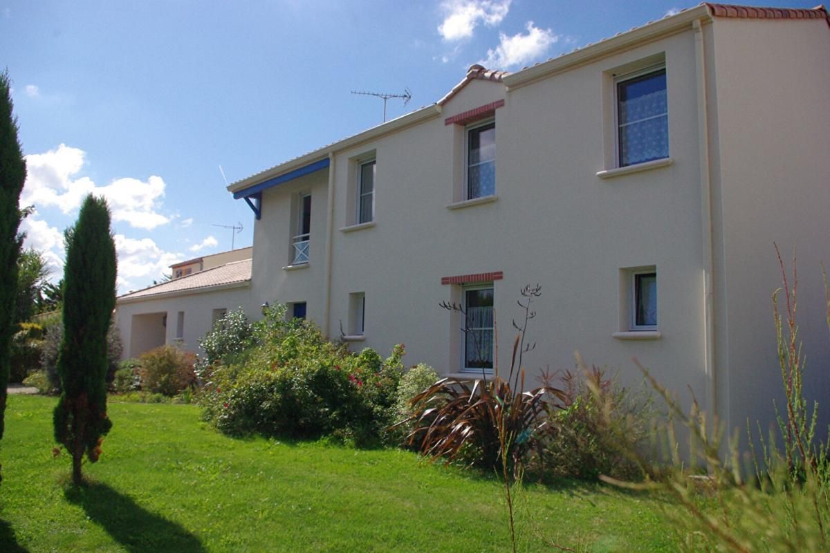 Maison - 8 piece(s) - 255 m2