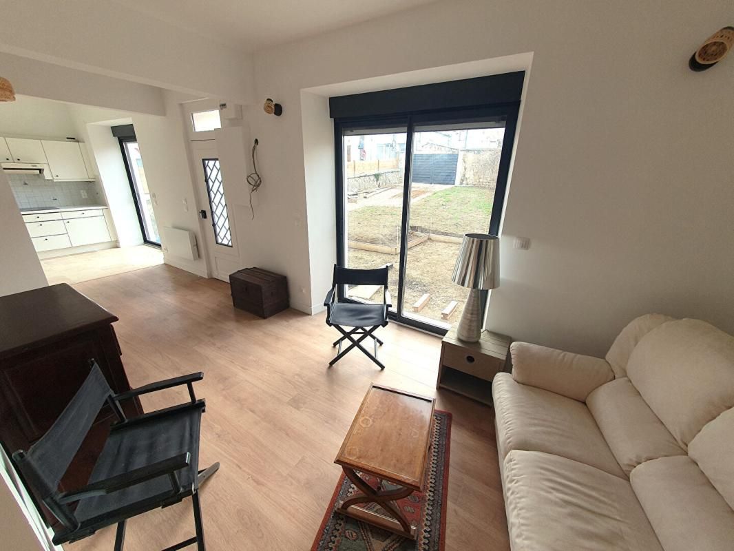 Maison rénovée Bourges 3 pièce(s) 62 m2