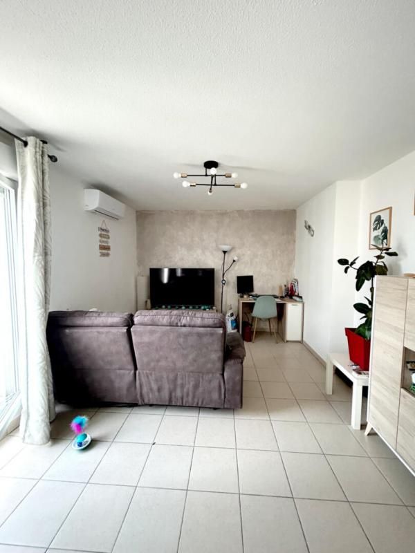 Appartement Miramas 2 pièce(s) 47m2 et terrasse 60m2