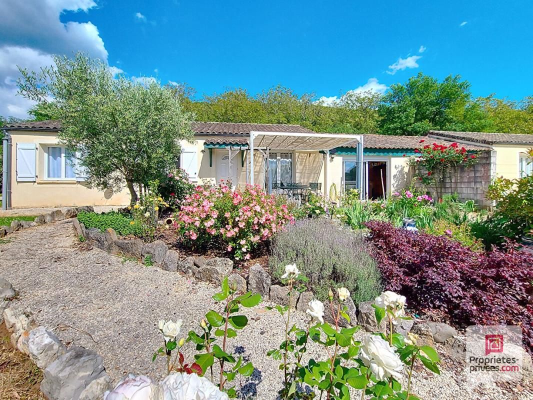 Maison / Gite- Martel / Creysse-7 piéces - Calme