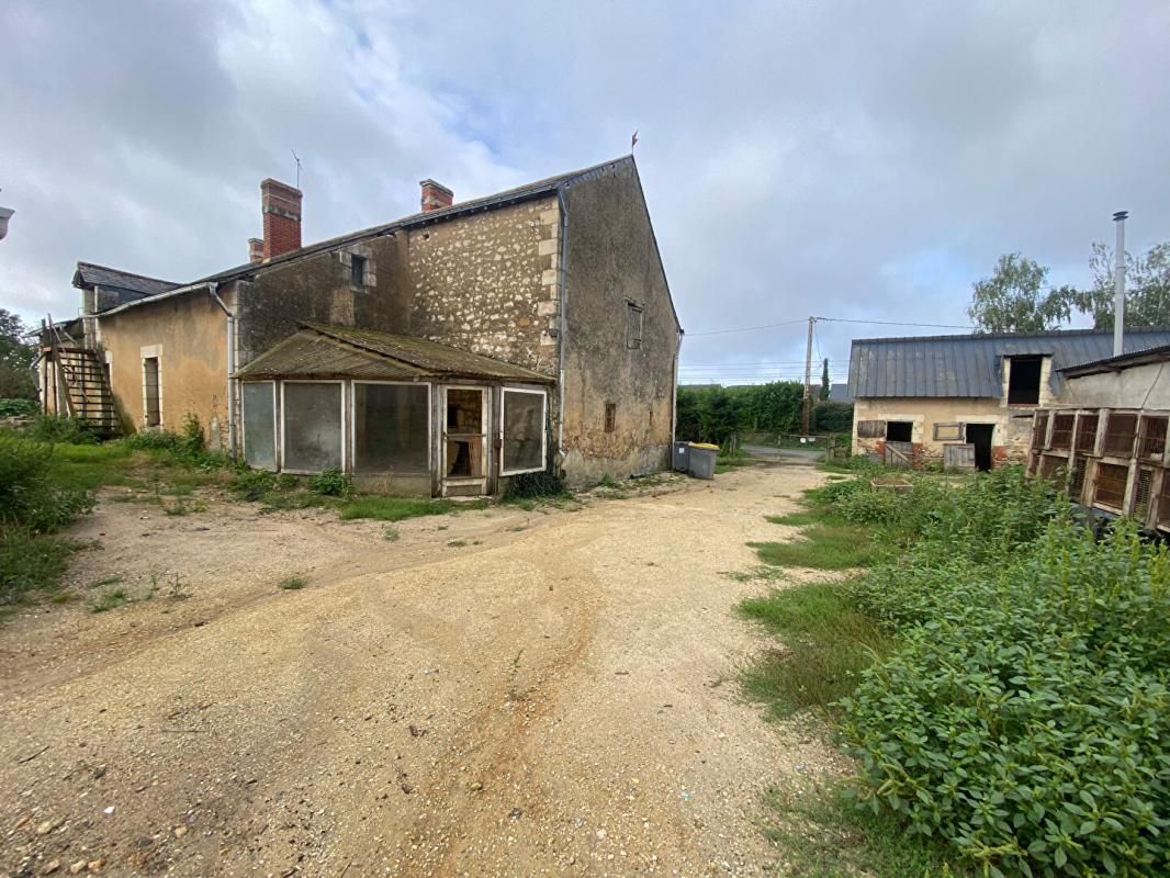 BAUGÉ-EN-ANJOU Maison Bauge En Anjou 10 pièce(s) 326 m2 3