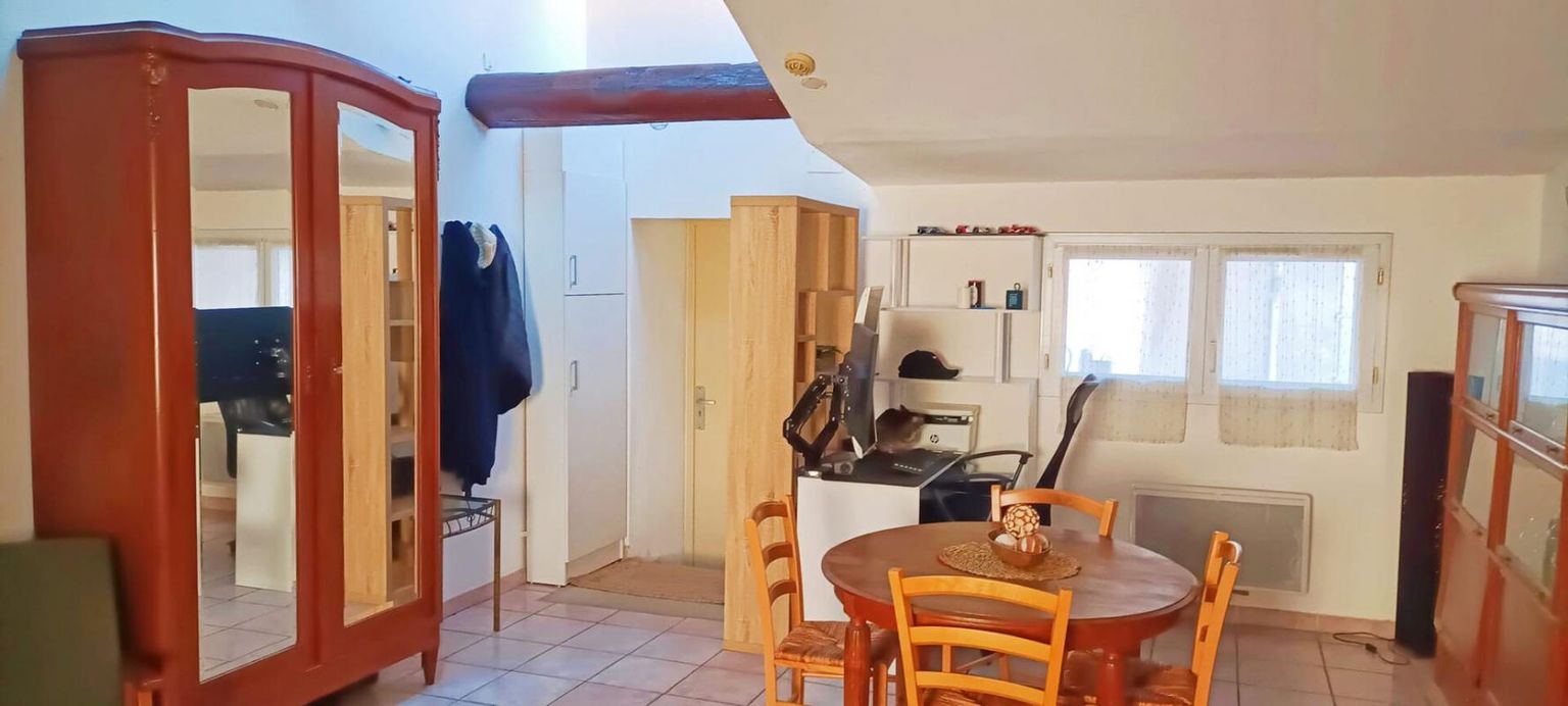 Appartement de charme meublé trois pièces quartier cathédrale