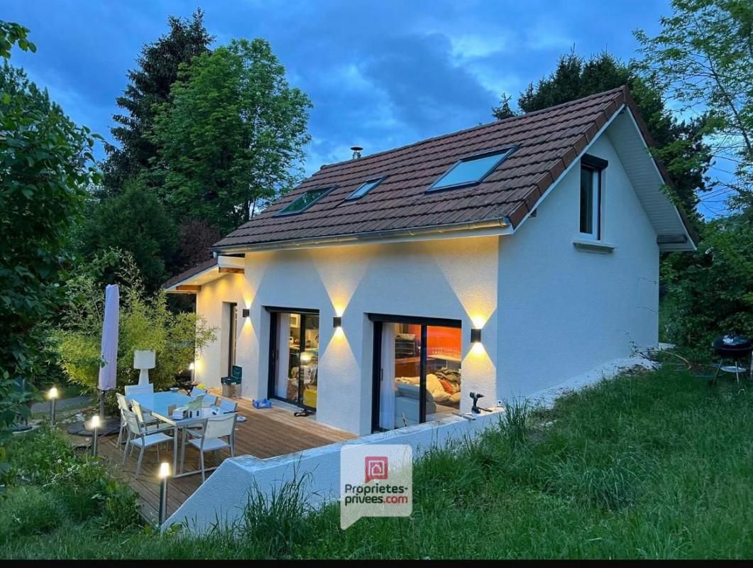 Saint Martin d'Uriage (38410) -Maison entièrement rénovée - 3 pièces - Terrain plat -