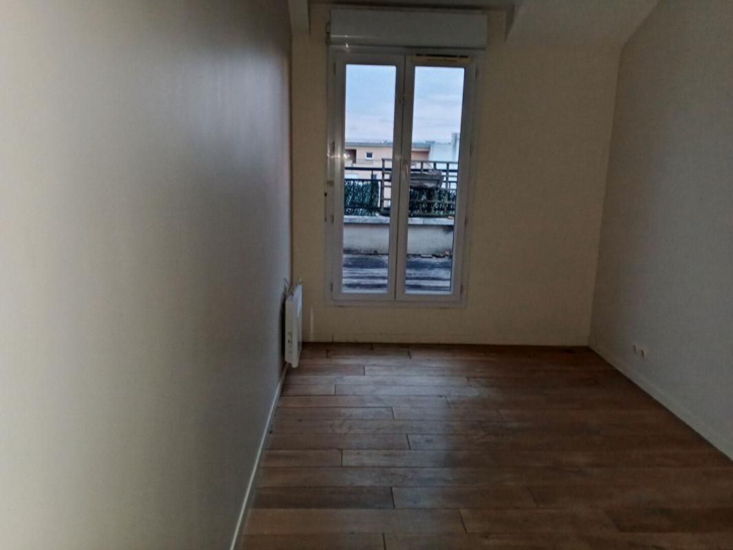 Duplex 124 m², 5 pièces, cuisine équipée, lumineux avec terrasses et parkings - Villeneuve-la-Garenne (92390)