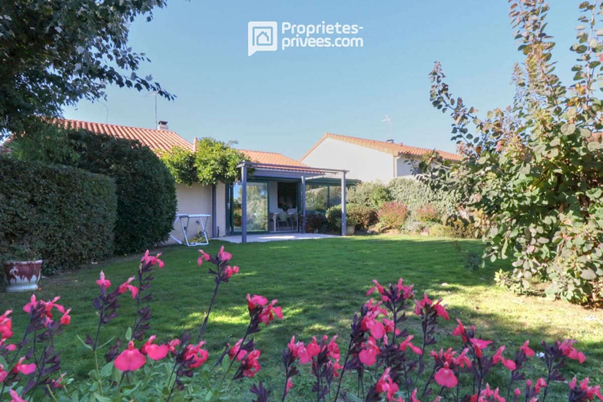 Maison Le May Sur Evre 4 pièce(s) 113 m2