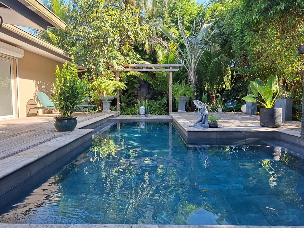 La chaumière 4 pièce(s) 134 m2 + PISCINE