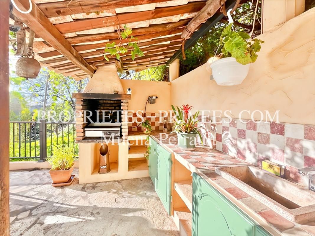 NICE NICE OUEST - Villa d'environ 150 m2 + GARAGE - CALME ABSOLU 3