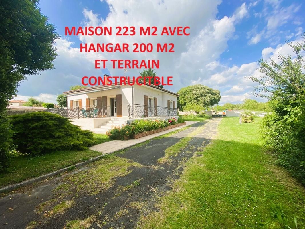 EXCLUSIVITE Maison de plain pied 6 pièces sur sous sol complet avec terrain de 2500 m2