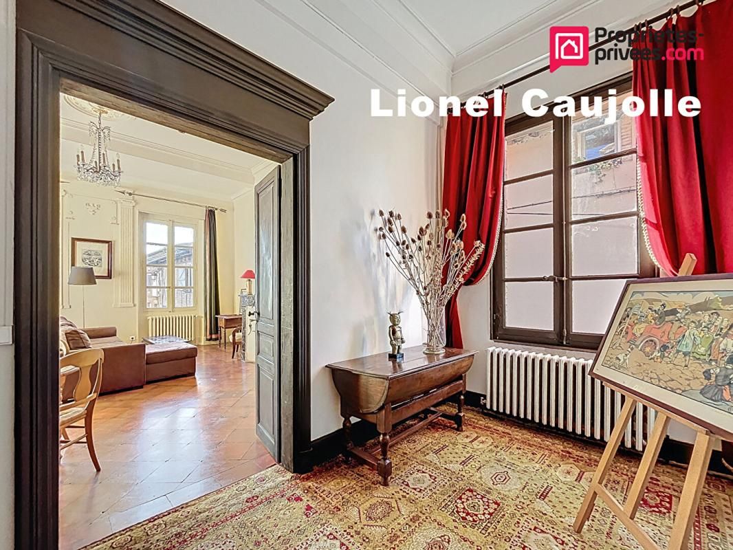 Maison de ville de caractère - 5 pièces 196m2