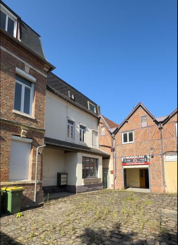 Ideal investisseur! Immeuble de rapport au coeur du centre-ville Amiens 1200m2 sur une parcelle de 938m2