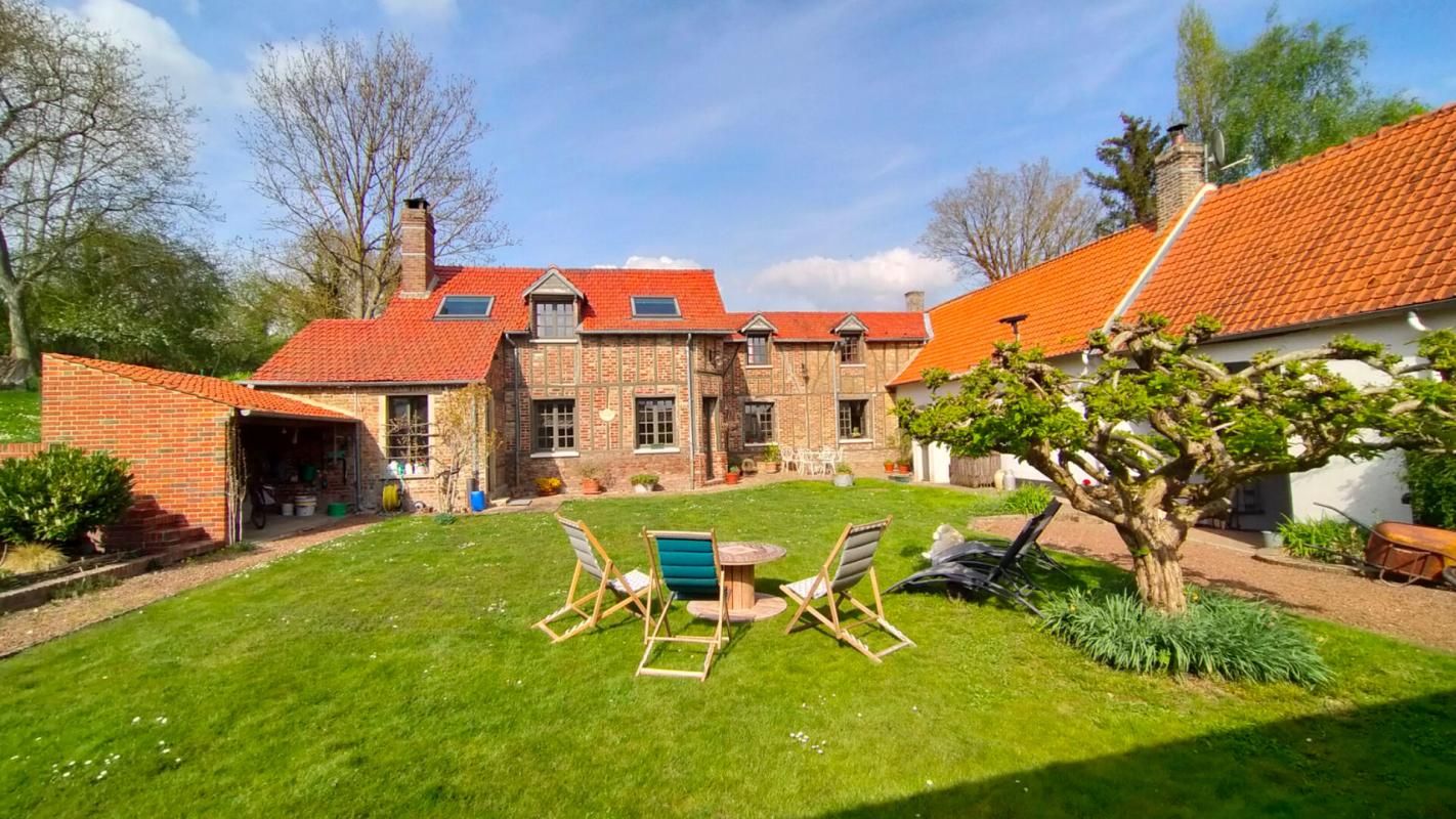 Yzeux - Maison 10 pièce(s) 239 m2