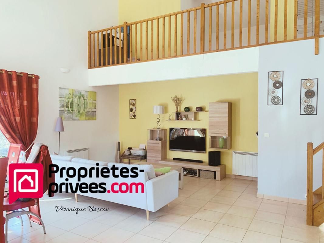Maison 7 pièces , 217 M2 sur 849m2 de terrain