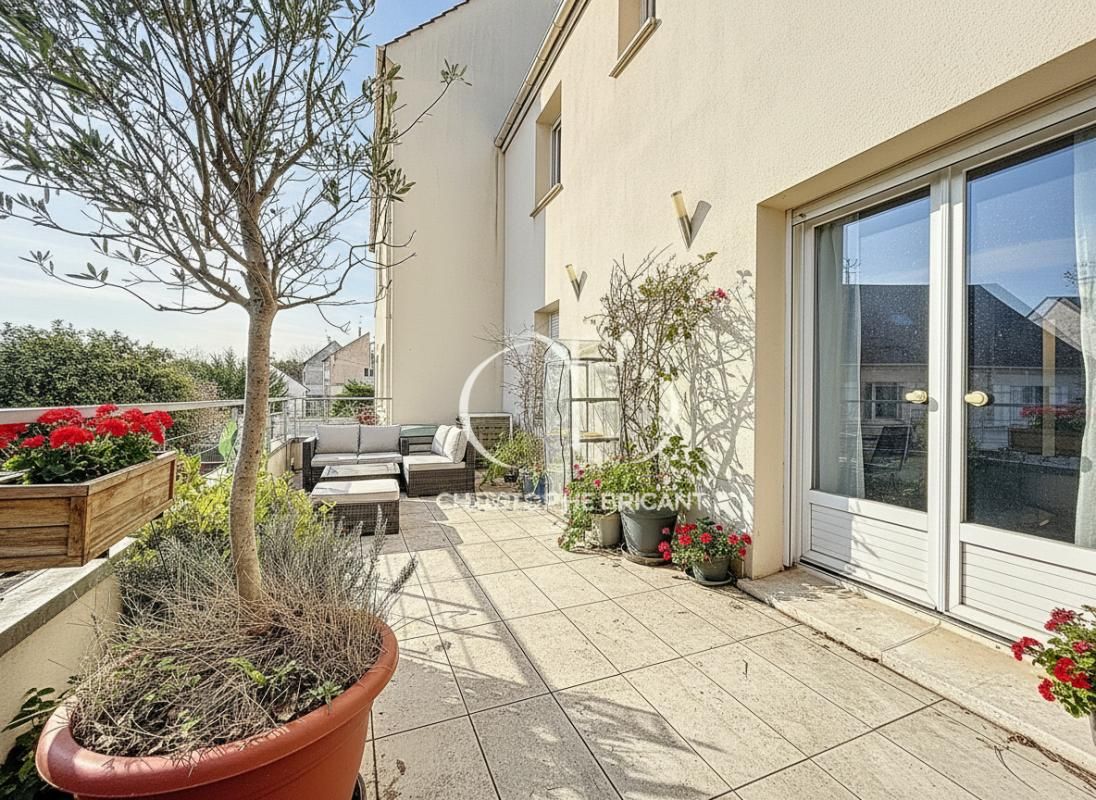 VILLEJUIF Maison 130 M² AVEC JARDIN ET TERRASSE ET GARAGE 3