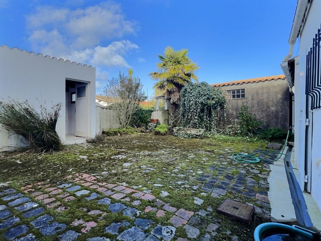 17190 - Maison 6 pièce(s) 106 m² + Garage 40 m² - Sauzelle - lIe d'Oléron -