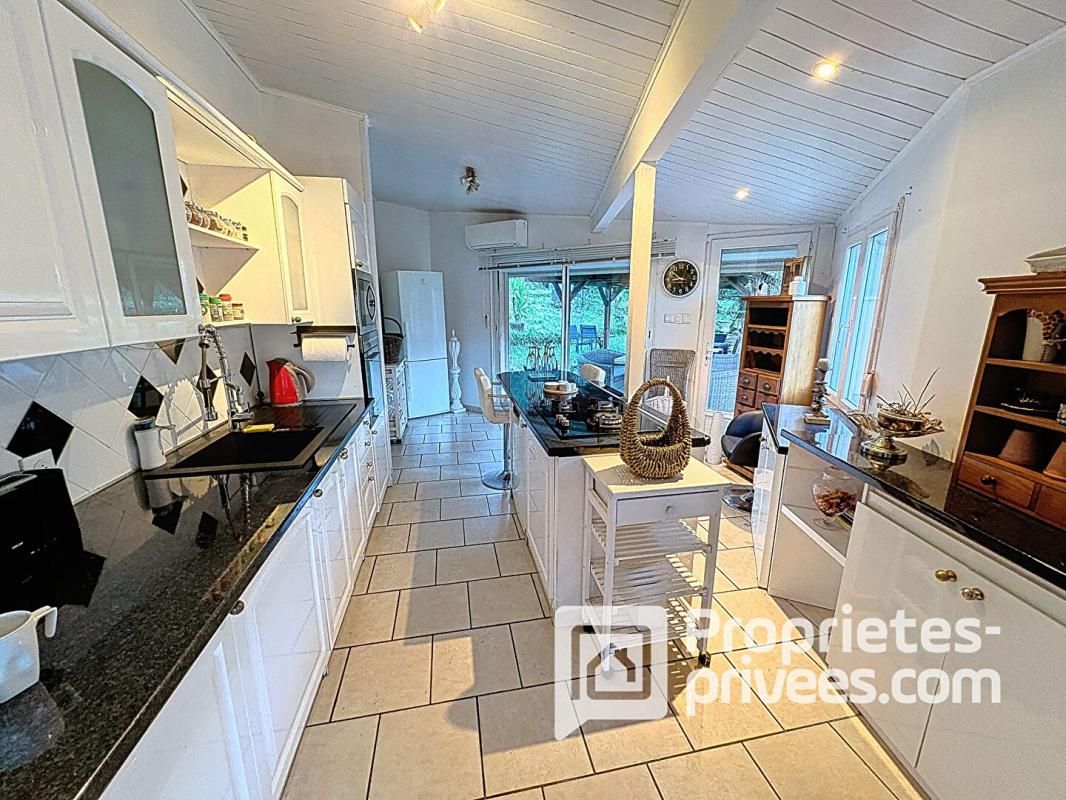 UCCIANI Maison de village atypique et individuelle à Ucciani de 166 m2 3