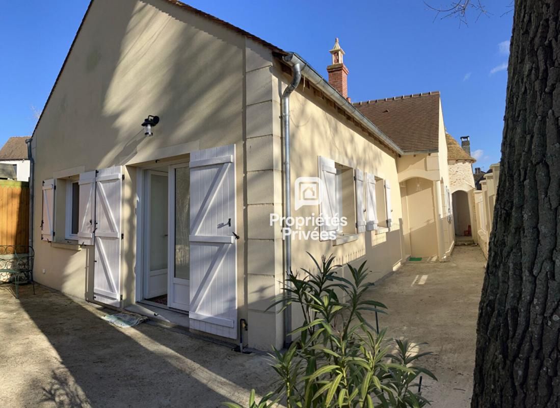 Ensemble composé de 2 maisons