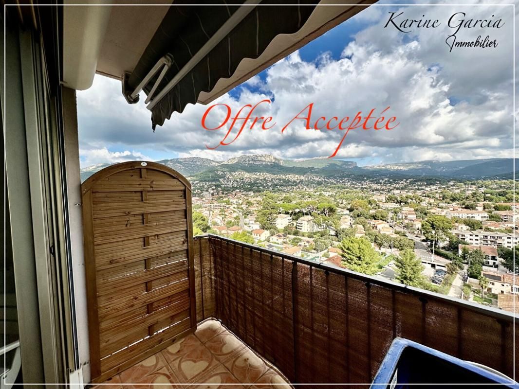 TOULON OUEST - A PROXIMITE DES COMMODITES - ECOLES - AXES AUTOROUTIERS - APPARTEMENT 3 PIECES 71 m2 - CAVE - GARAGE