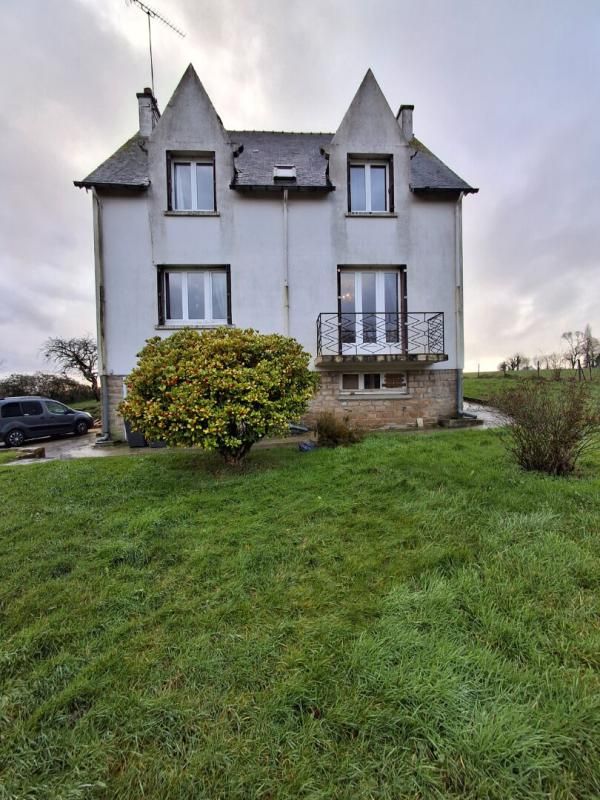 Maison 5 chambres 148 m² / Garage / Fort potentiel / 144 000