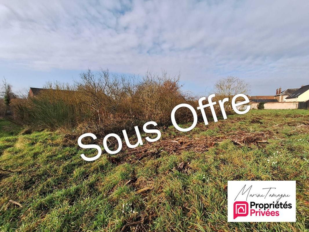 Centre de Saint-Martin-Longueau terrain divisible et constructible de 4 900 m² hors ABF