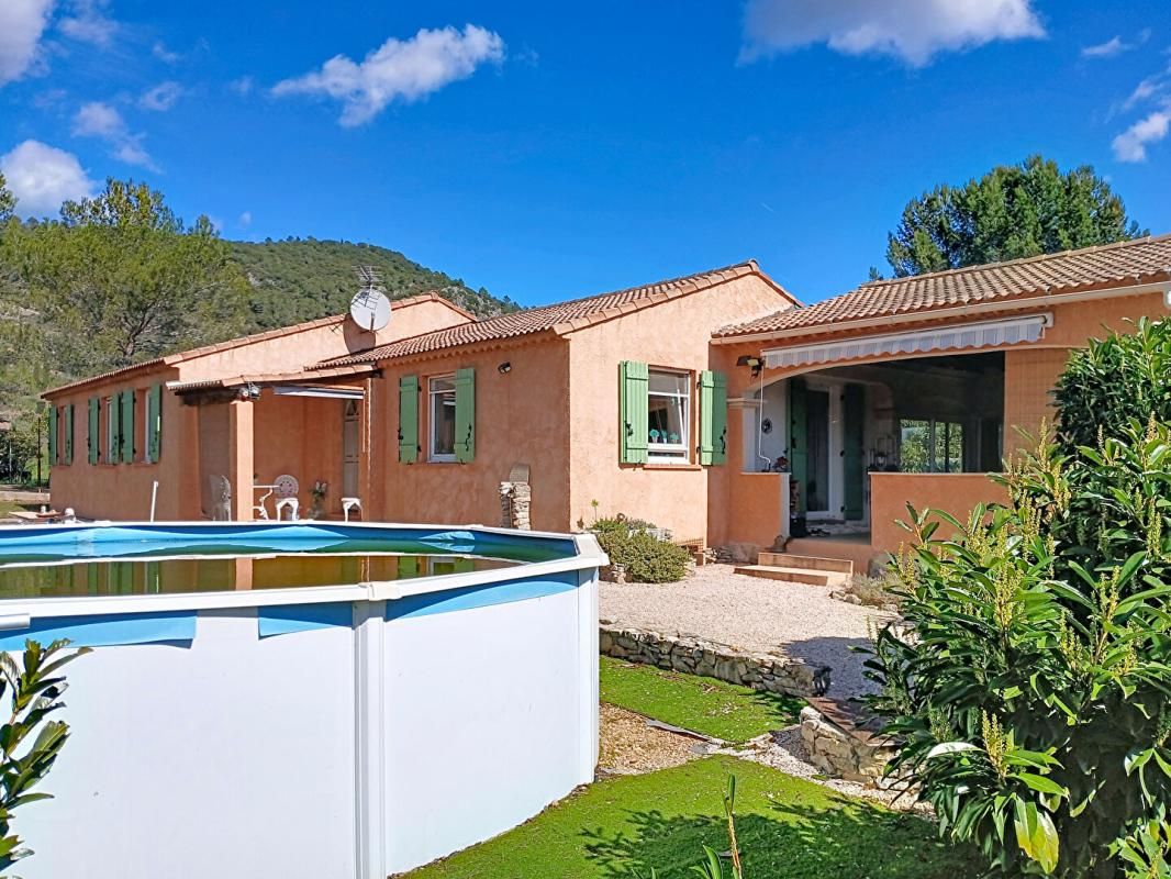 Maison T7 plain-pied de 127m² sur terrain 2271m² - LE VAL