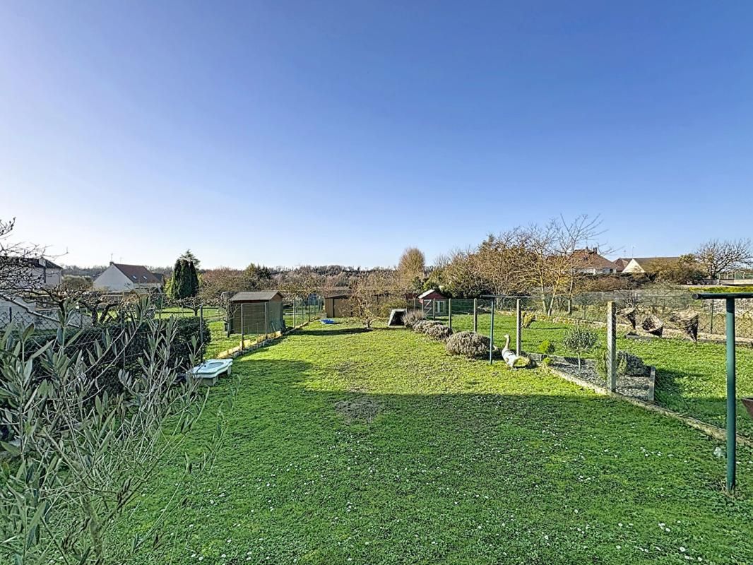 MAISON MITOYENNE - 80M² - 3 CHAMBRES DONT 1 SUITE PARENTALE - 3 PLACES VL - JARDIN - 60740 SAINT MAXIMIN