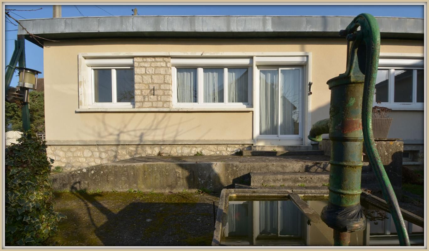 À VENDRE Maison de plain-pied 73 m² avec garage et jardin