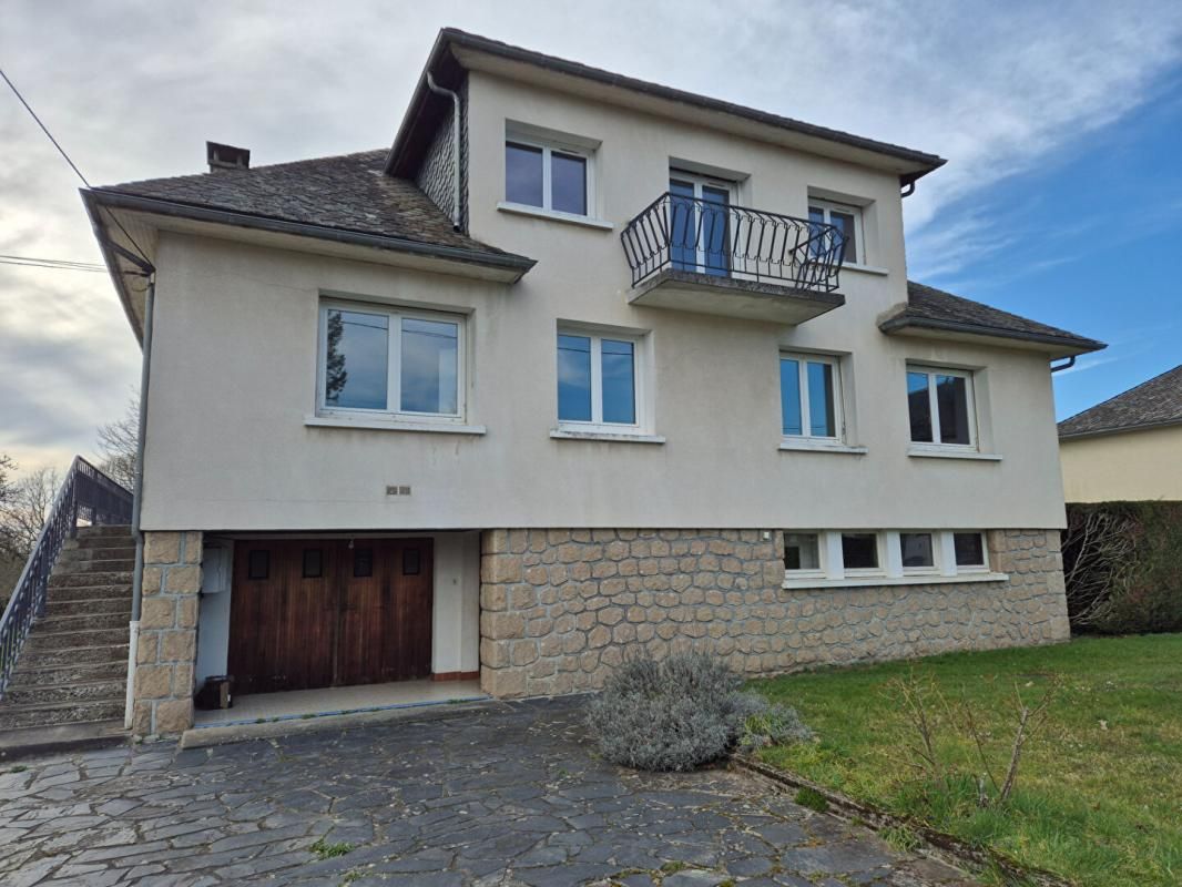 Maison Montaignac Sur Doustre 7 pièce(s) 204 m2