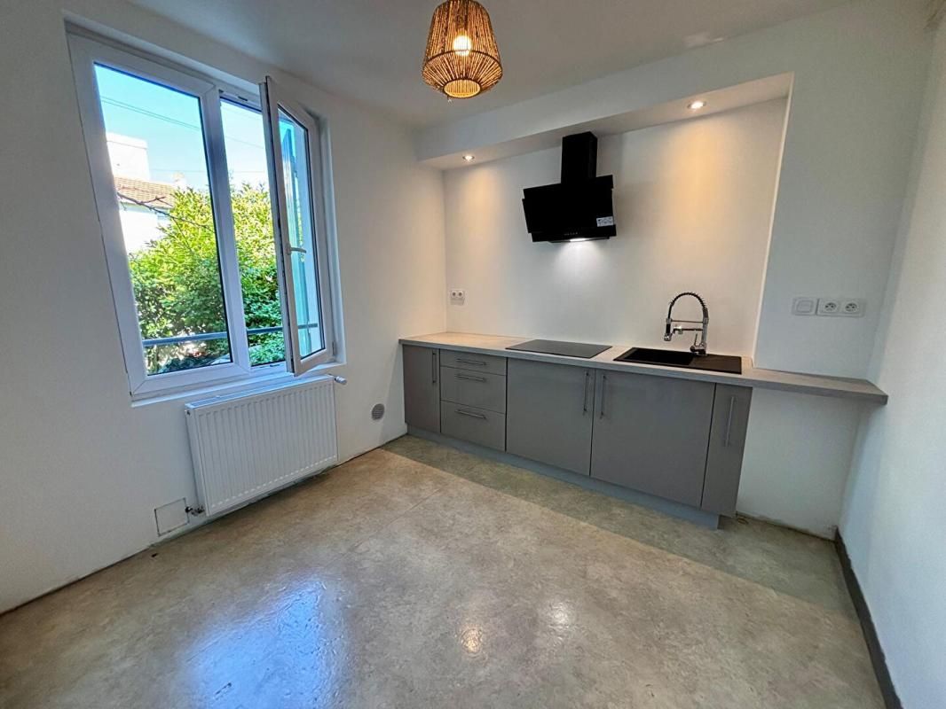 Maison Nevers 5 pièce(s) 89.87 m2 - 3 chambres - jardin