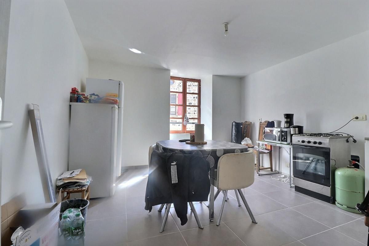 Thueyts, appartement 90m²