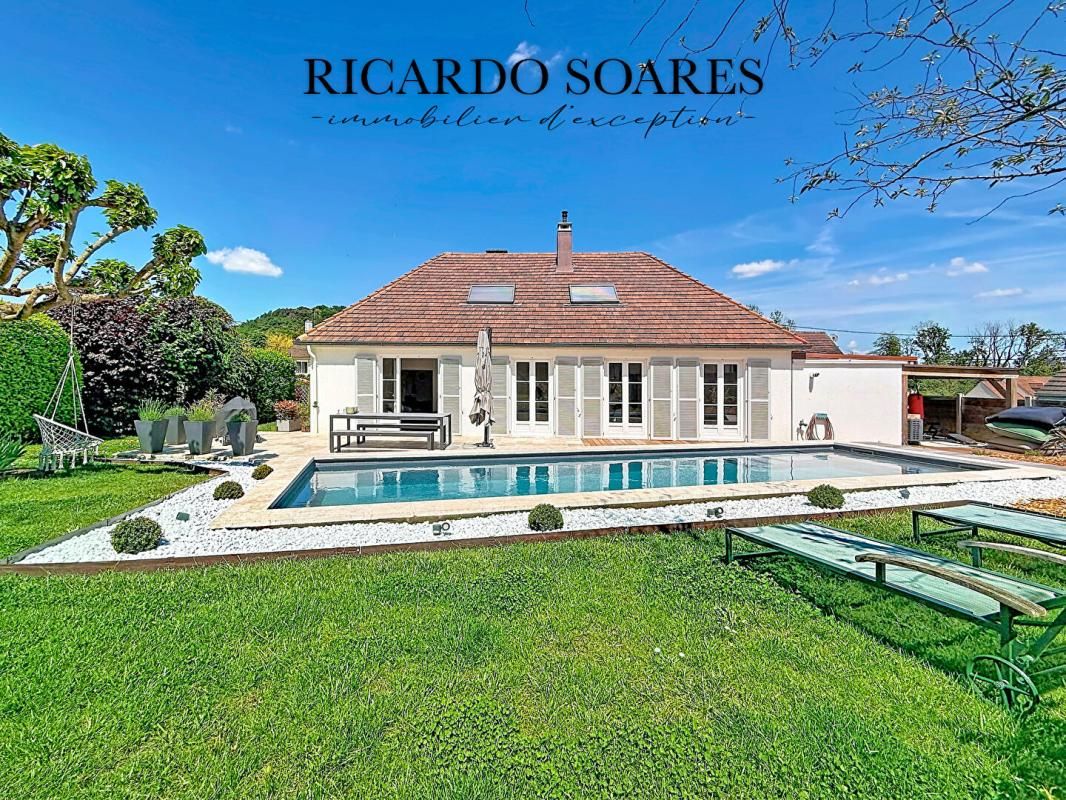 60940 CINQUEUX - MAISON DE CHARME 150m² / 4 CHAMBRES / MAGINIFQUE PISCINE / JARDIN 1488m²