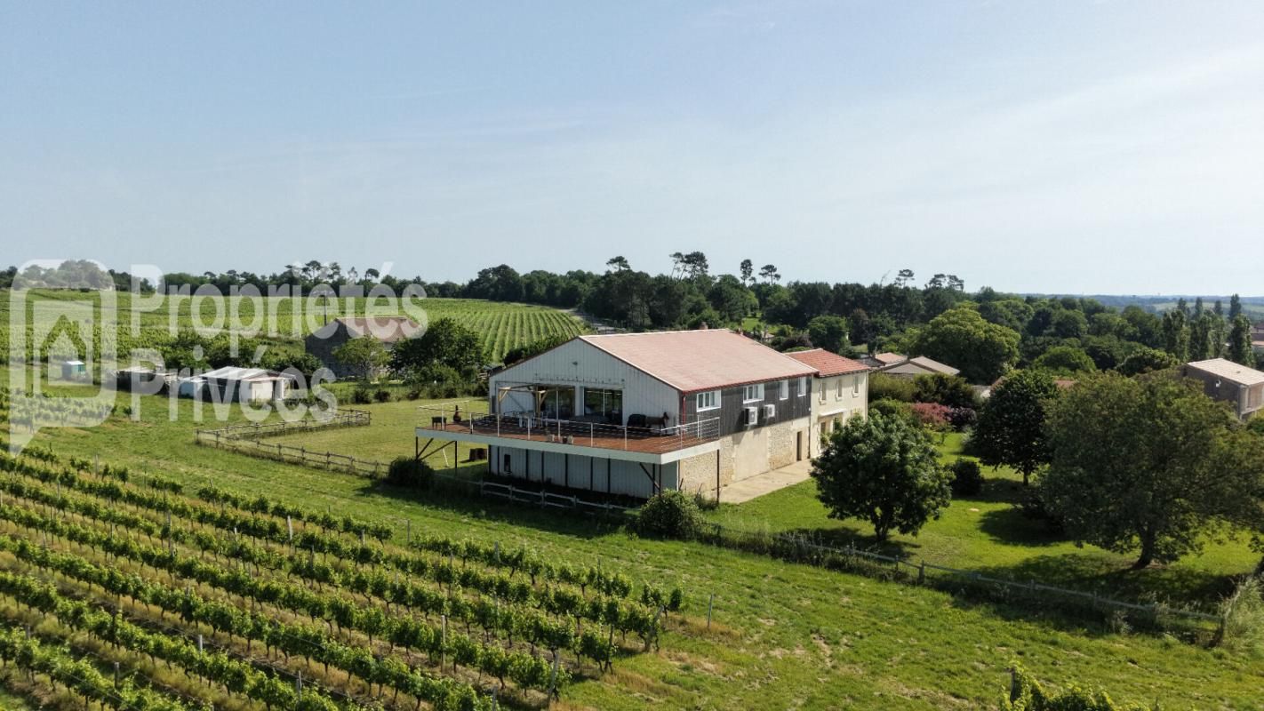 Ensemble immobilier de 2 maisons 364 m2 - revenu locatif - PRIX 375 000
